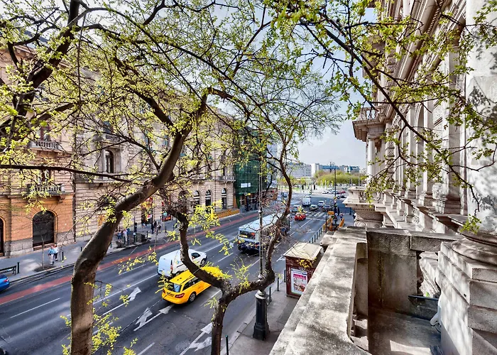 Adagio Hostel Basilica